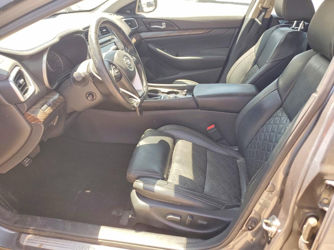 2017 NISSAN MAXIMA PLATINUM photo 13