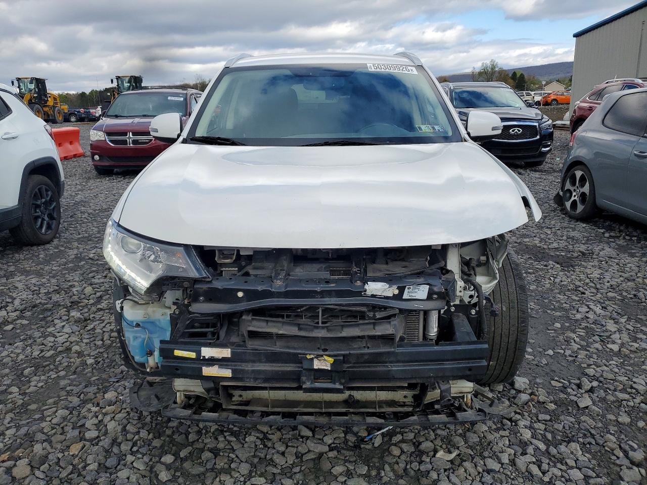 2019 MITSUBISHI OUTLANDER SE photo 5