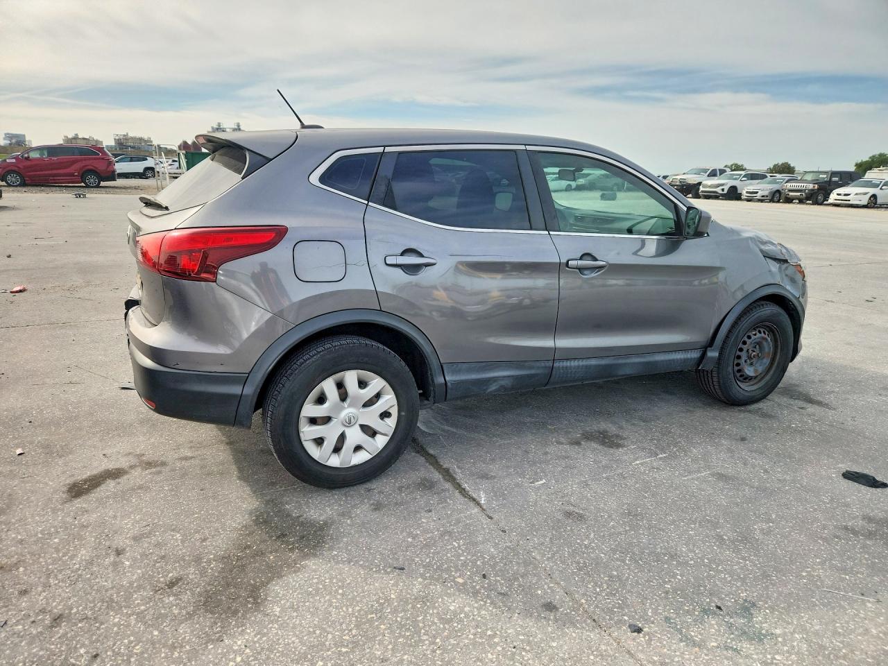 2019 NISSAN ROGUE SPORT S photo 5