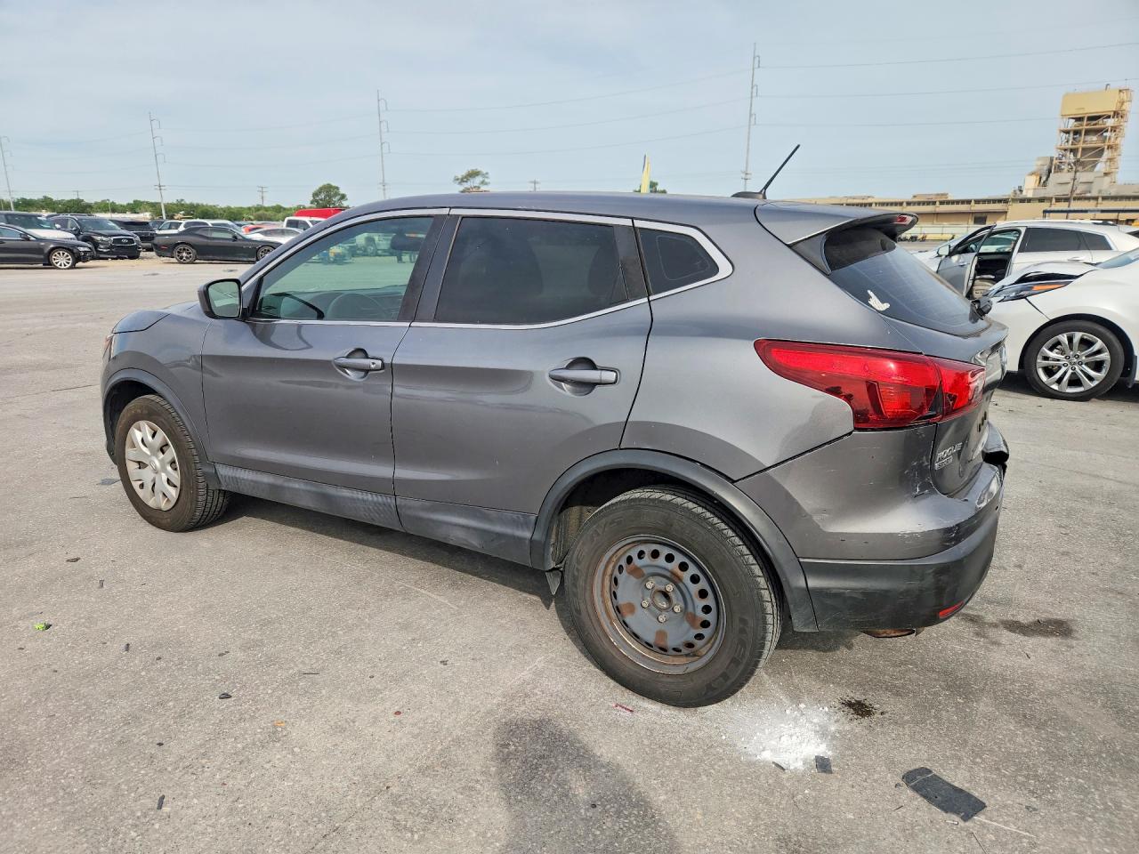 2019 NISSAN ROGUE SPORT S photo 3