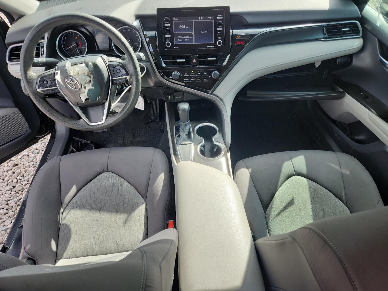 2021 TOYOTA CAMRY LE photo 15
