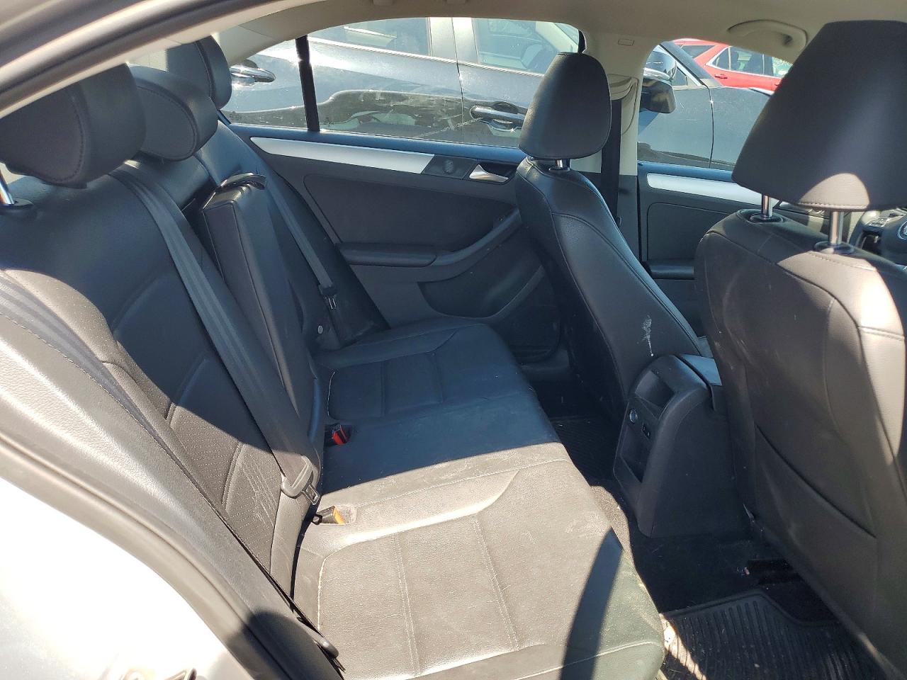 2014 VOLKSWAGEN JETTA SE photo 19