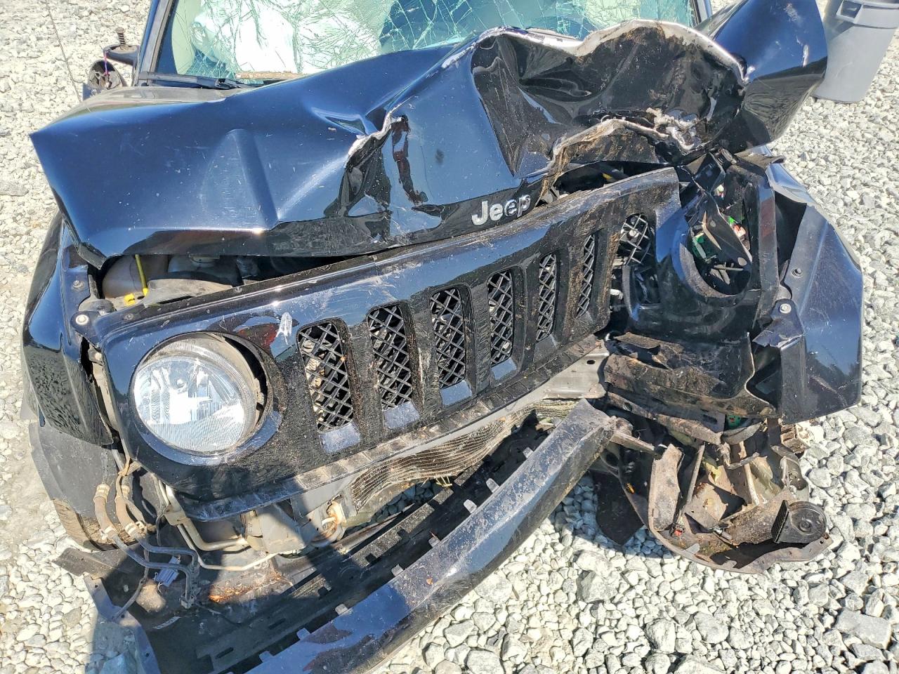 2015 JEEP PATRIOT SPORT photo 31