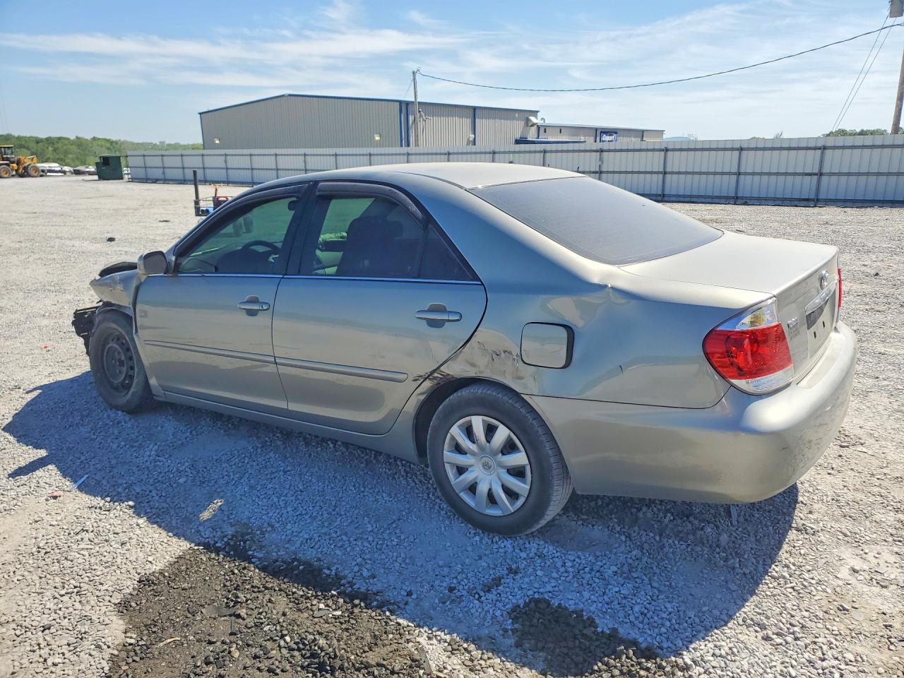 2006 TOYOTA CAMRY LE photo 4