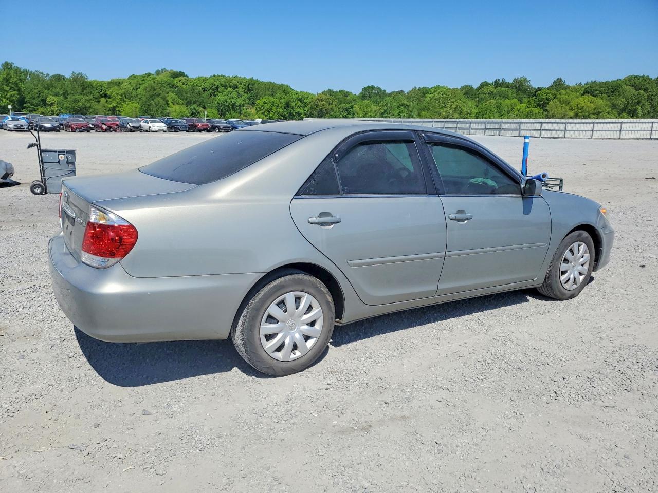 2006 TOYOTA CAMRY LE photo 7
