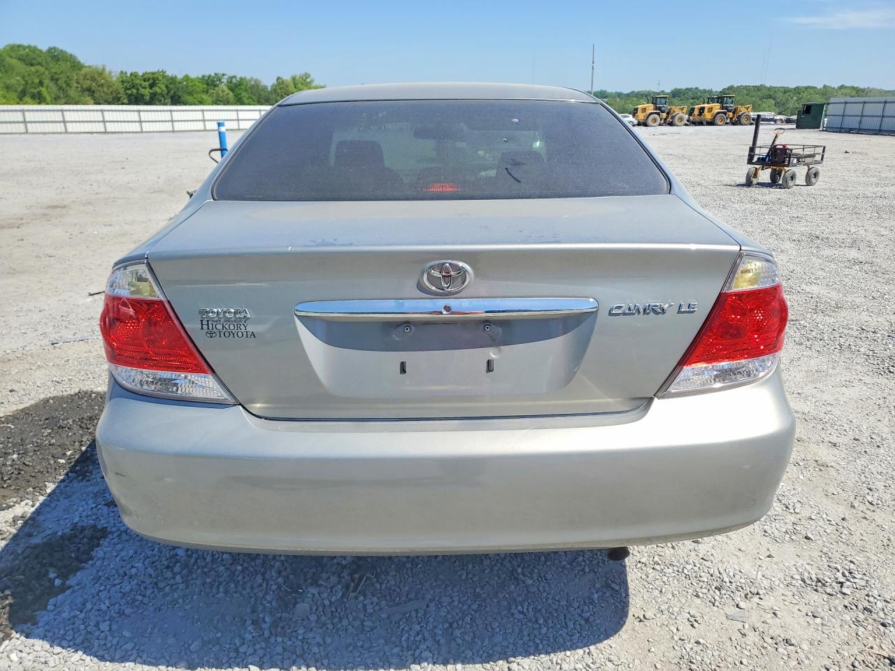 2006 TOYOTA CAMRY LE photo 16