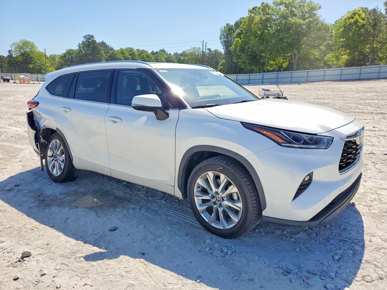 2022 TOYOTA HIGHLANDER HYBRID PLATINUM photo 4