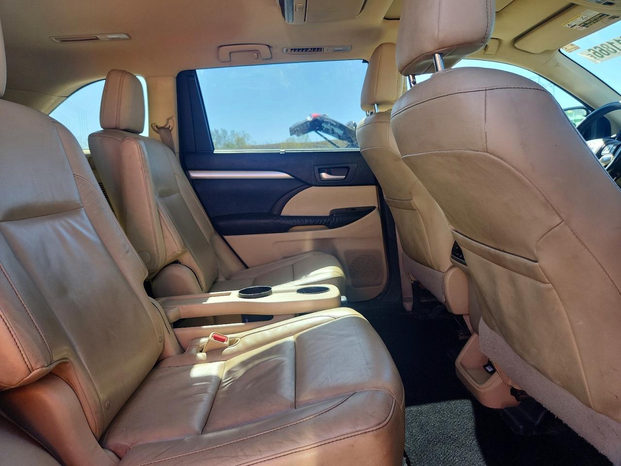 2014 TOYOTA HIGHLANDER XLE photo 31