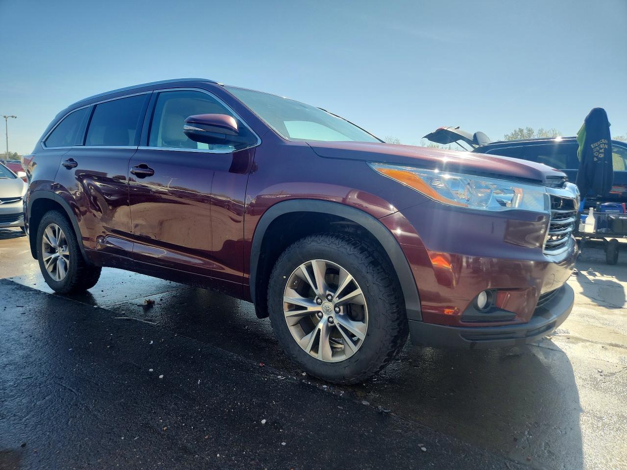 2014 TOYOTA HIGHLANDER XLE photo 10