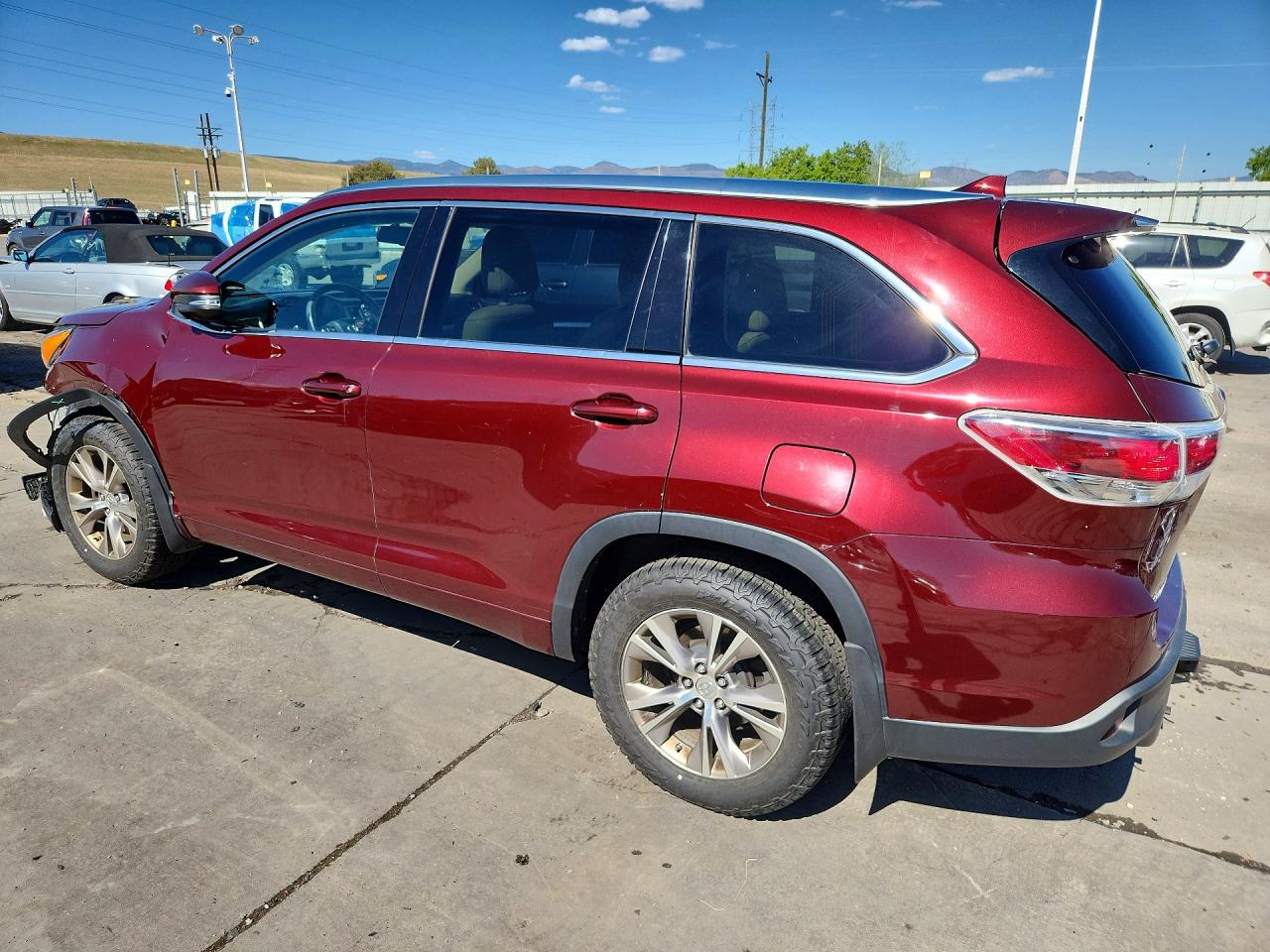 2014 TOYOTA HIGHLANDER XLE photo 4