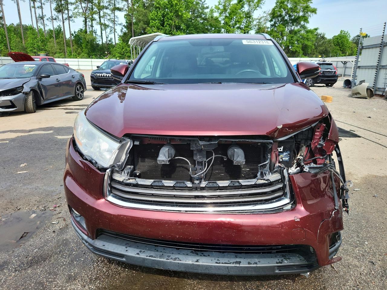 2014 TOYOTA HIGHLANDER XLE photo 9