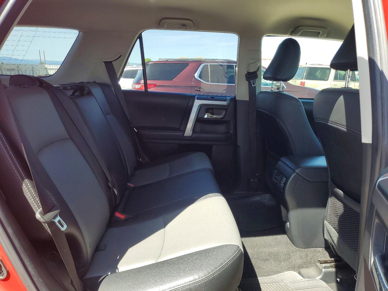 2022 TOYOTA 4RUNNER SR5 PREMIUM photo 19