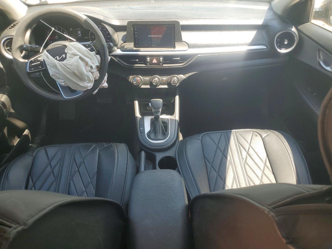 2023 KIA FORTE LXS photo 15