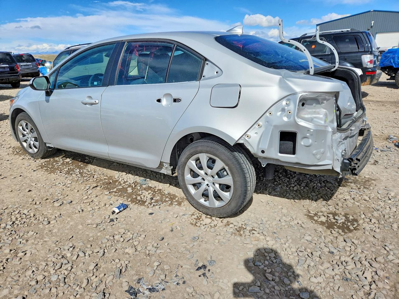 2023 TOYOTA COROLLA LE photo 3