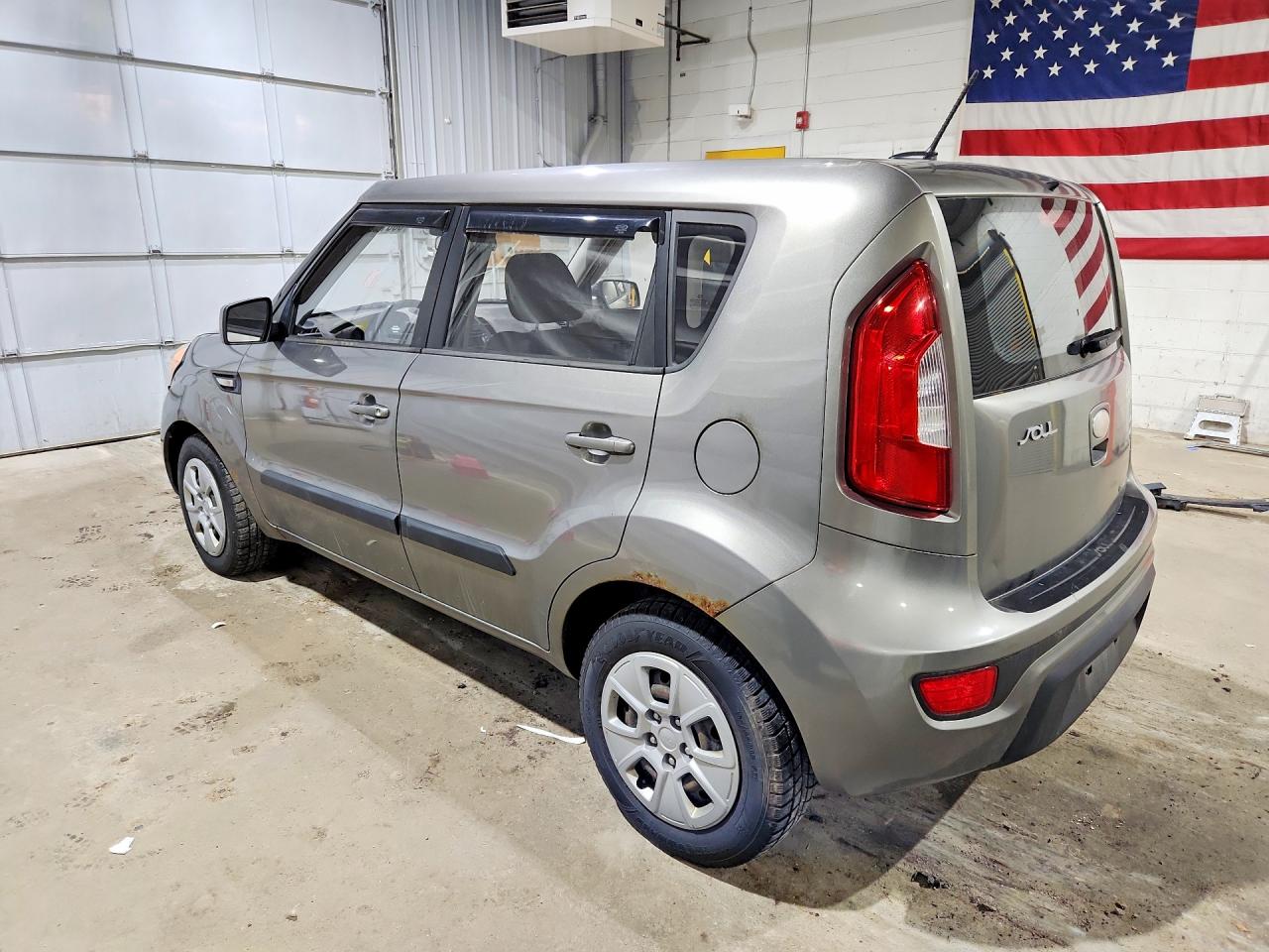 2013 KIA SOUL BASE photo 4
