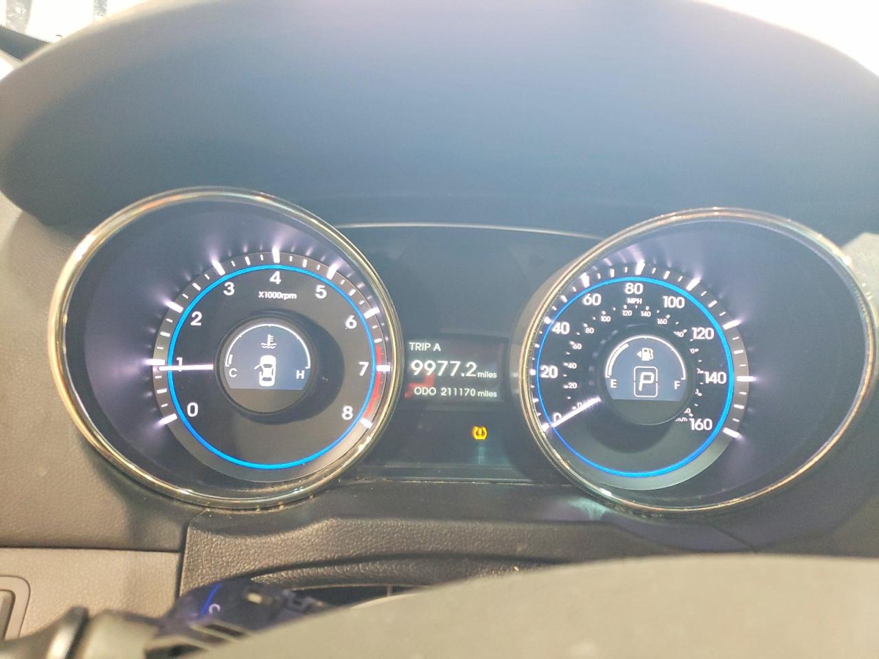 2011 HYUNDAI SONATA GLS photo 25