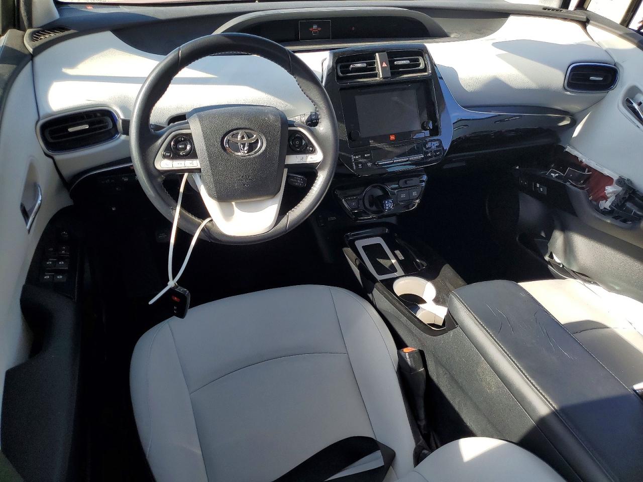 2016 TOYOTA PRIUS FOUR TOURING photo 22