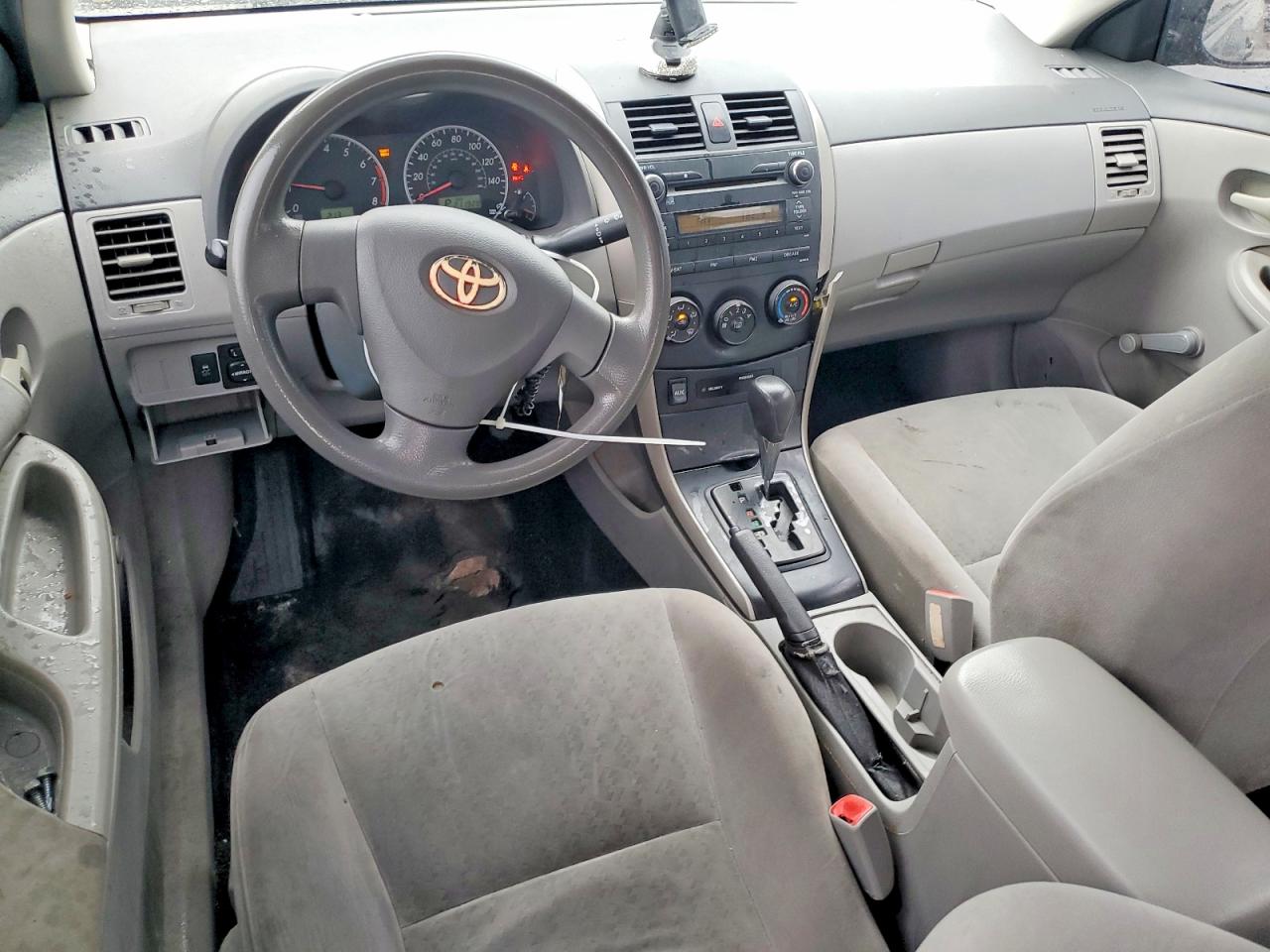2010 TOYOTA COROLLA BASE photo 22