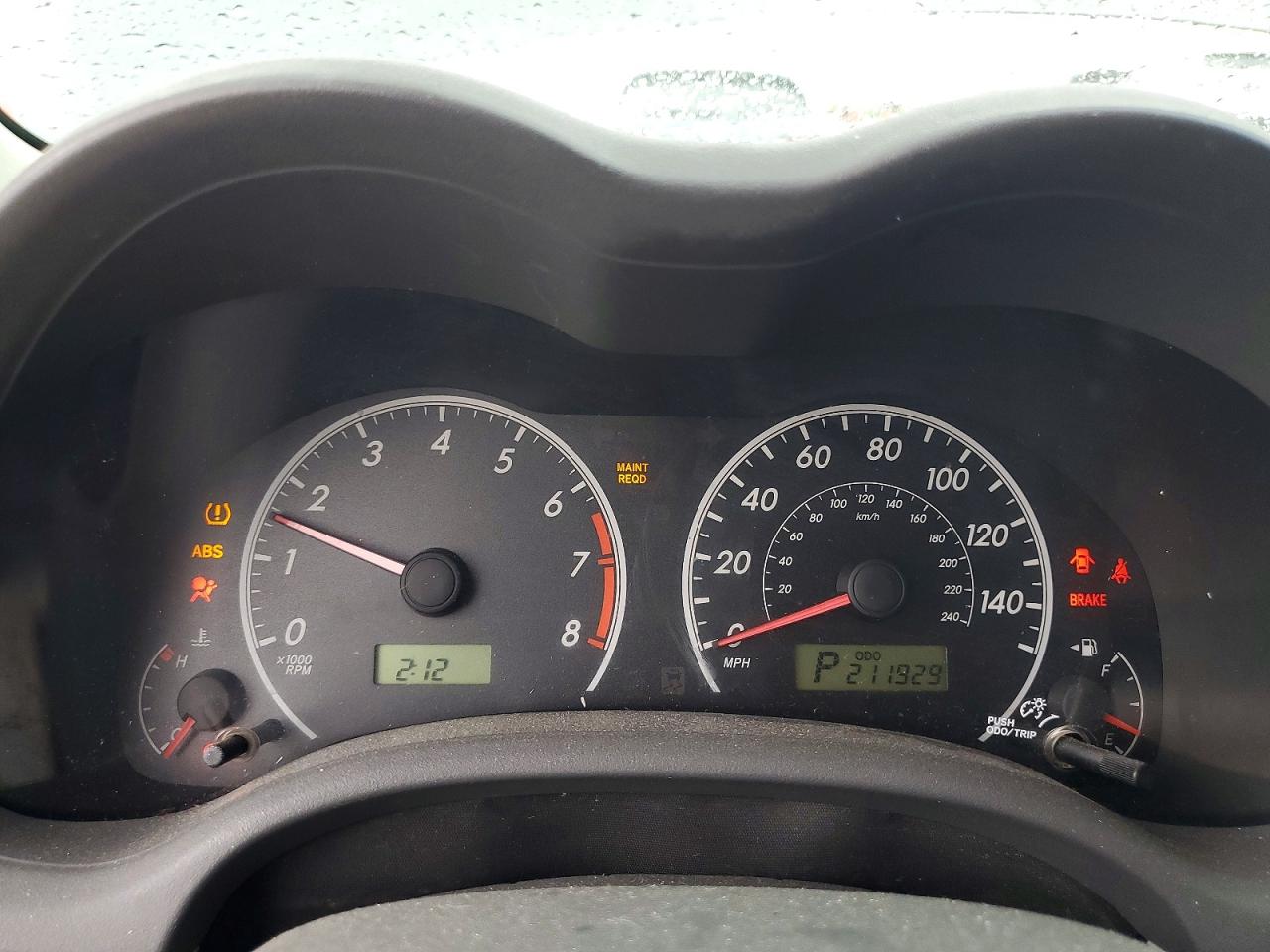 2010 TOYOTA COROLLA BASE photo 25