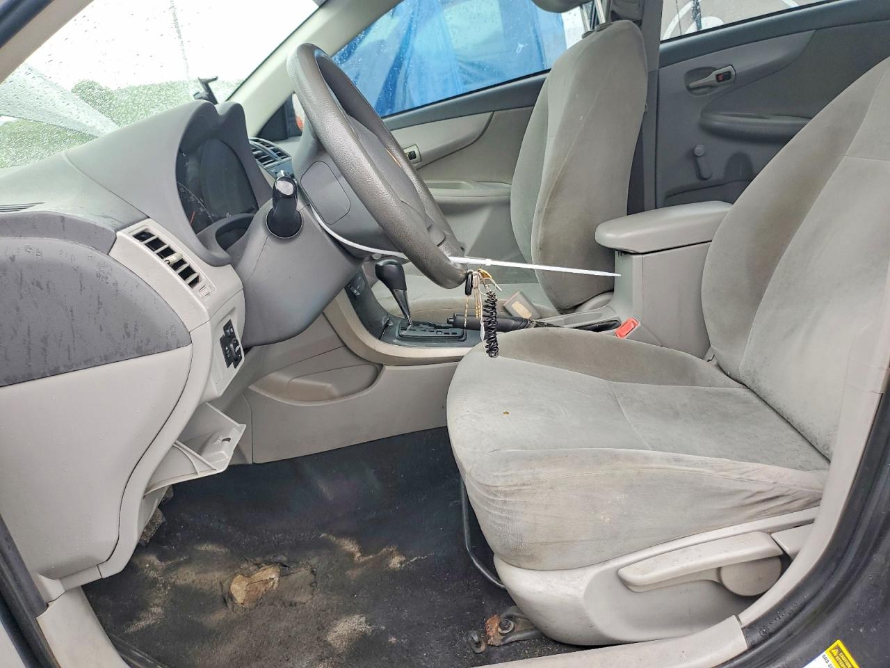 2010 TOYOTA COROLLA BASE photo 19