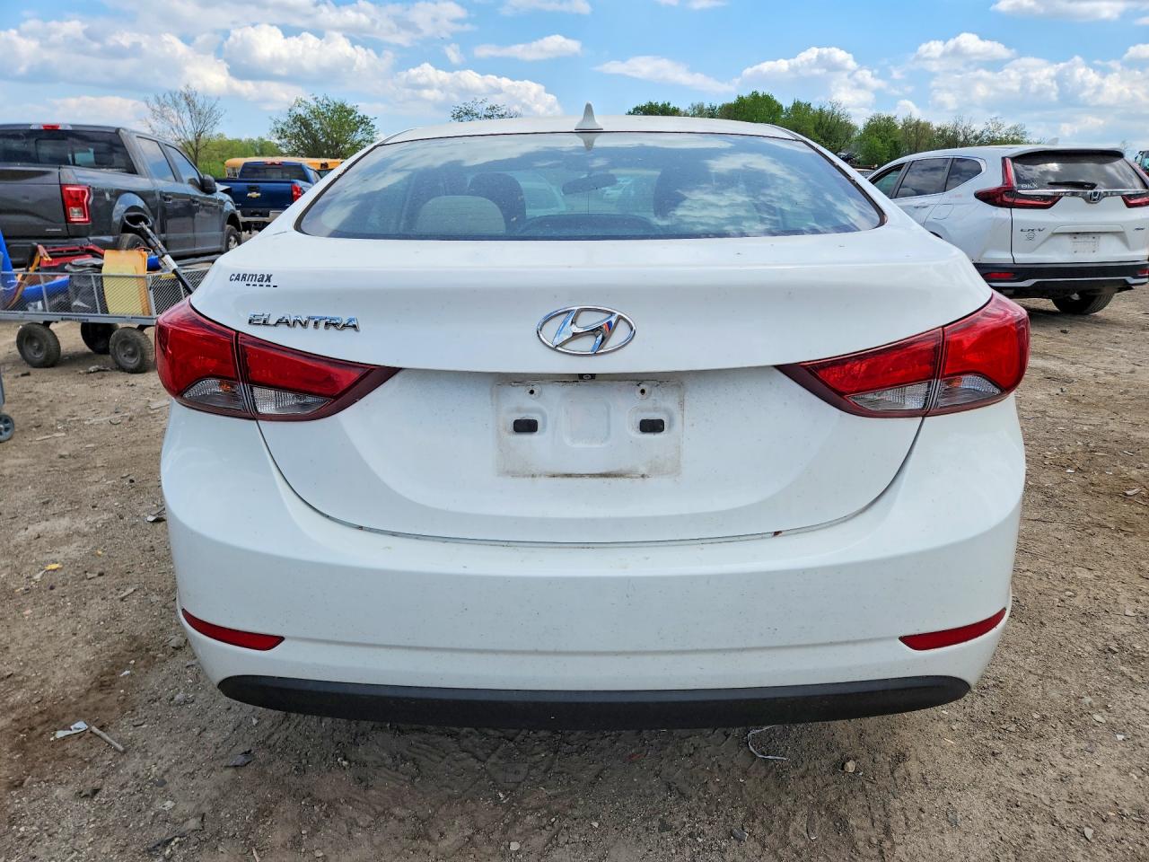 2014 HYUNDAI ELANTRA SE photo 11