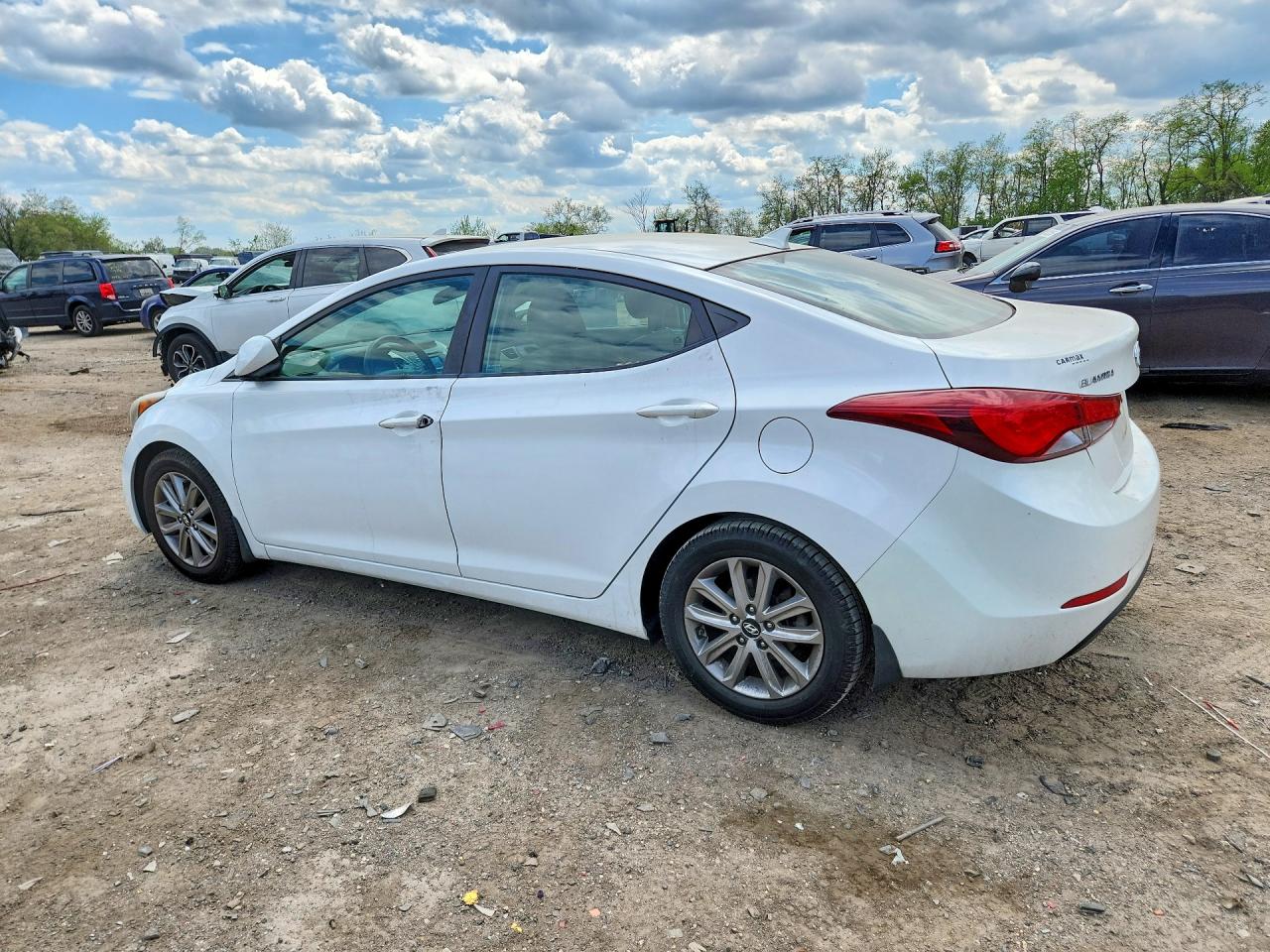 2014 HYUNDAI ELANTRA SE photo 3