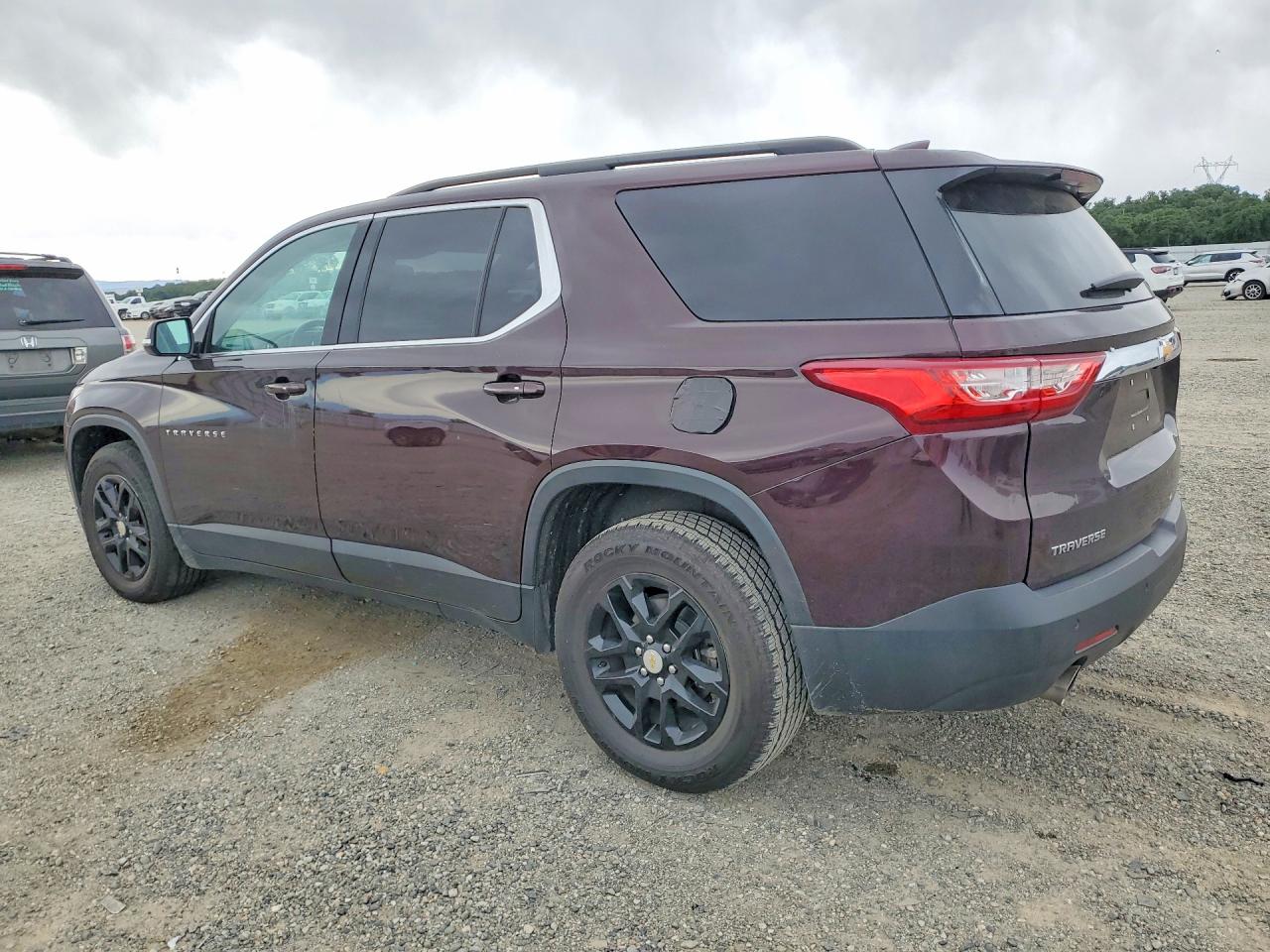 2019 CHEVROLET TRAVERSE LT photo 3