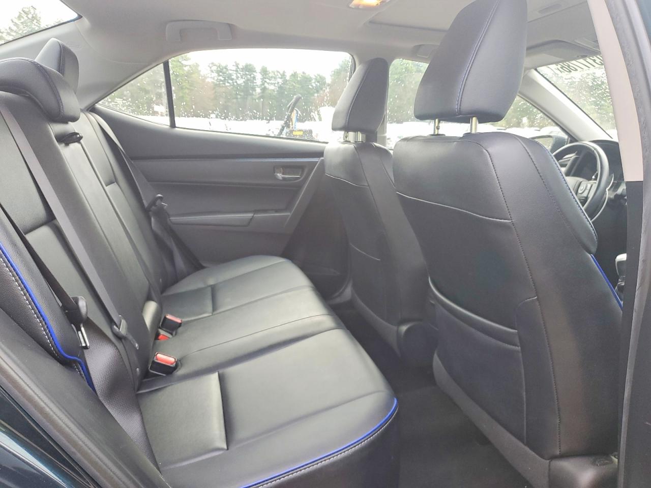 2017 TOYOTA COROLLA XSE photo 10