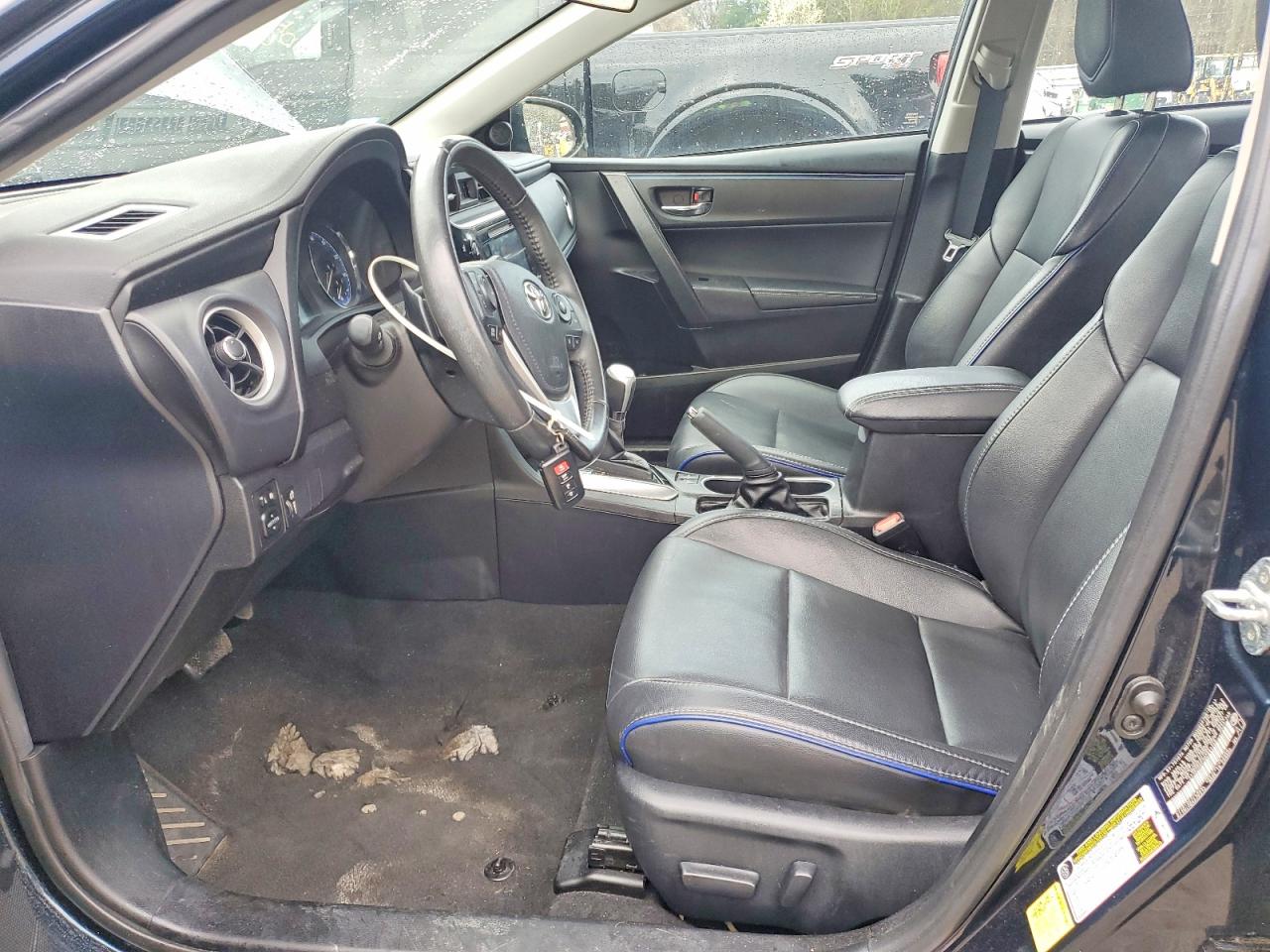 2017 TOYOTA COROLLA XSE photo 7