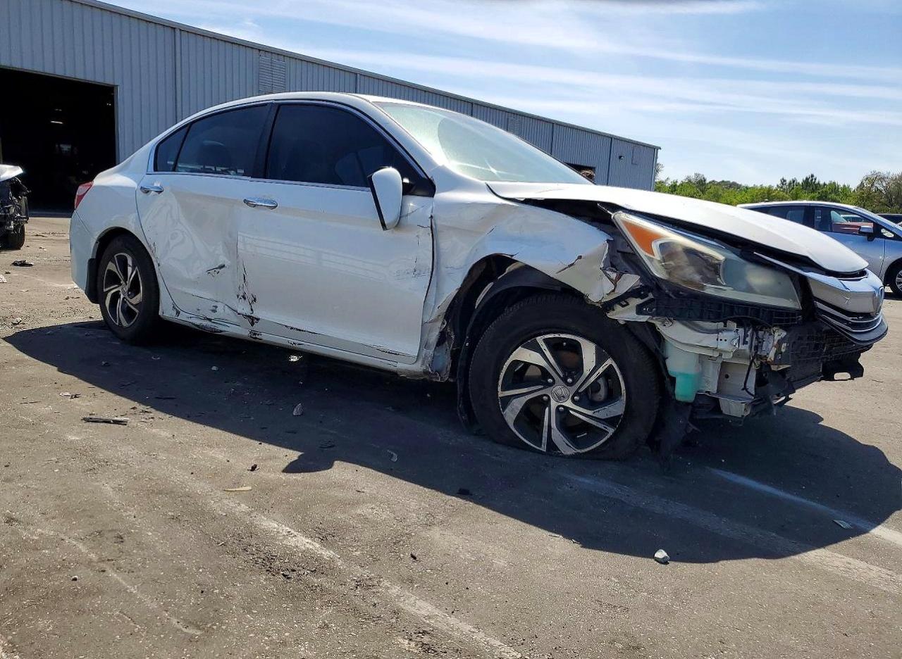 2017 HONDA ACCORD LX photo 7