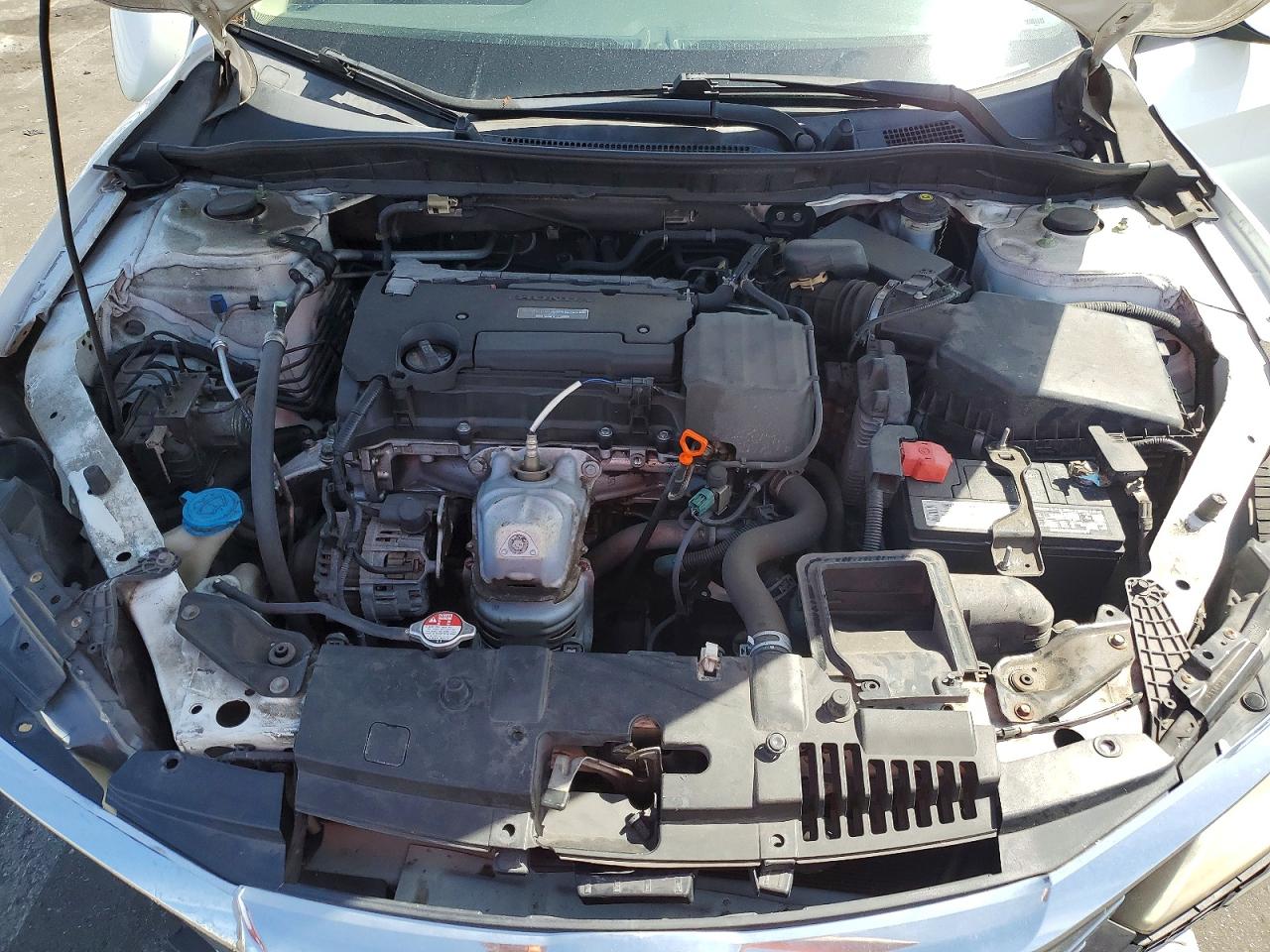2017 HONDA ACCORD LX photo 21