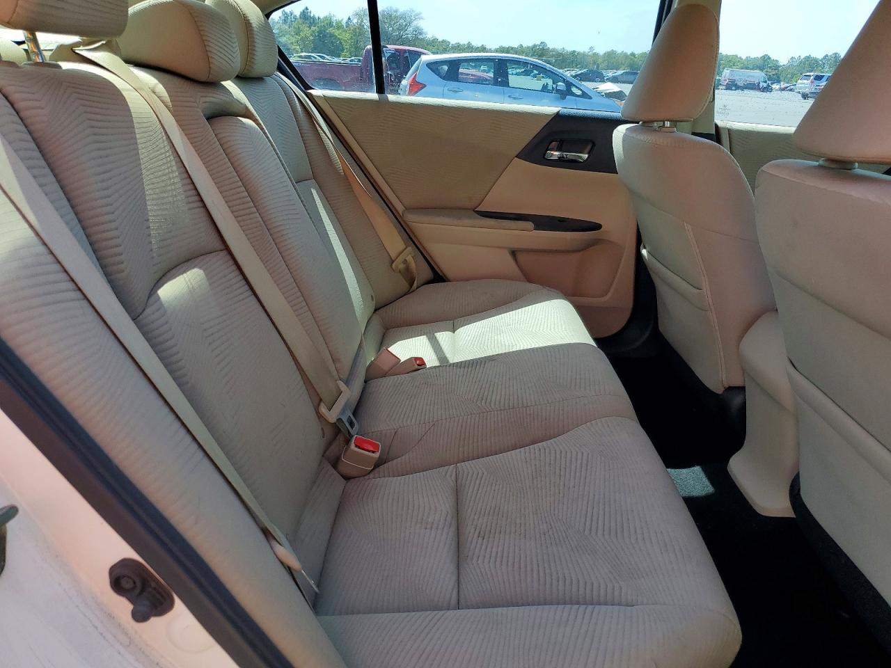 2017 HONDA ACCORD LX photo 19