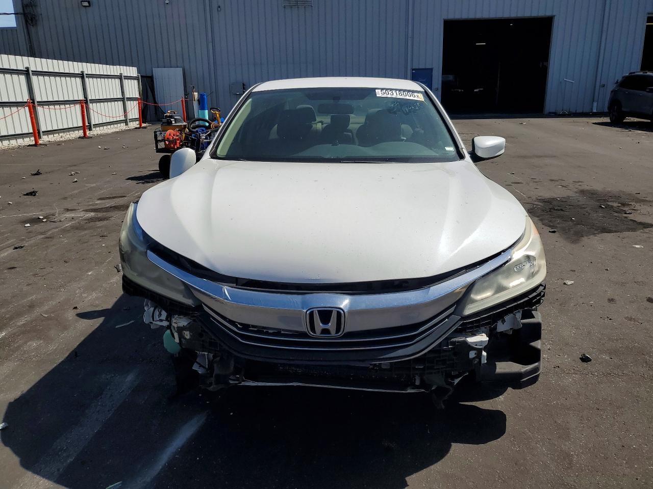 2017 HONDA ACCORD LX photo 9