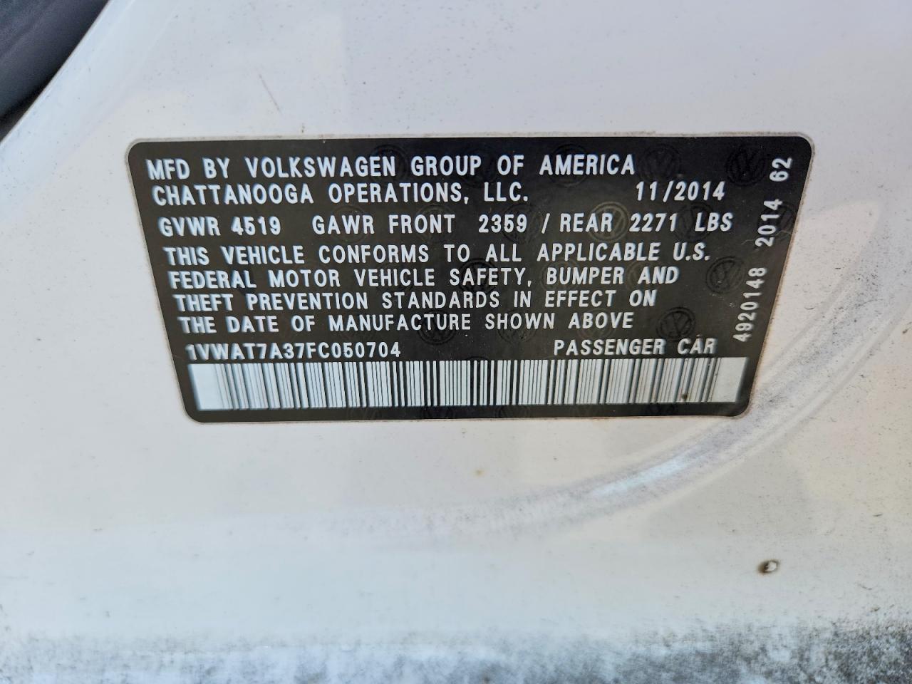 2015 VOLKSWAGEN PASSAT S photo 23