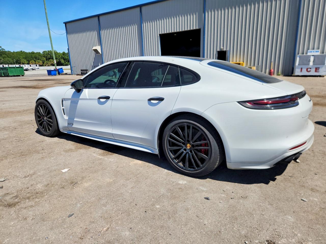 2020 PORSCHE PANAMERA GTS photo 3