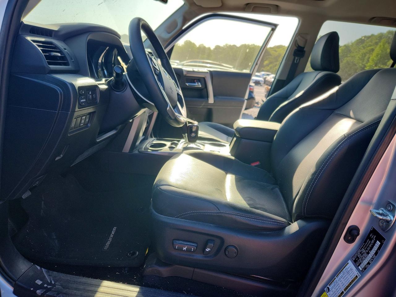 2022 TOYOTA 4RUNNER LIMITED photo 13