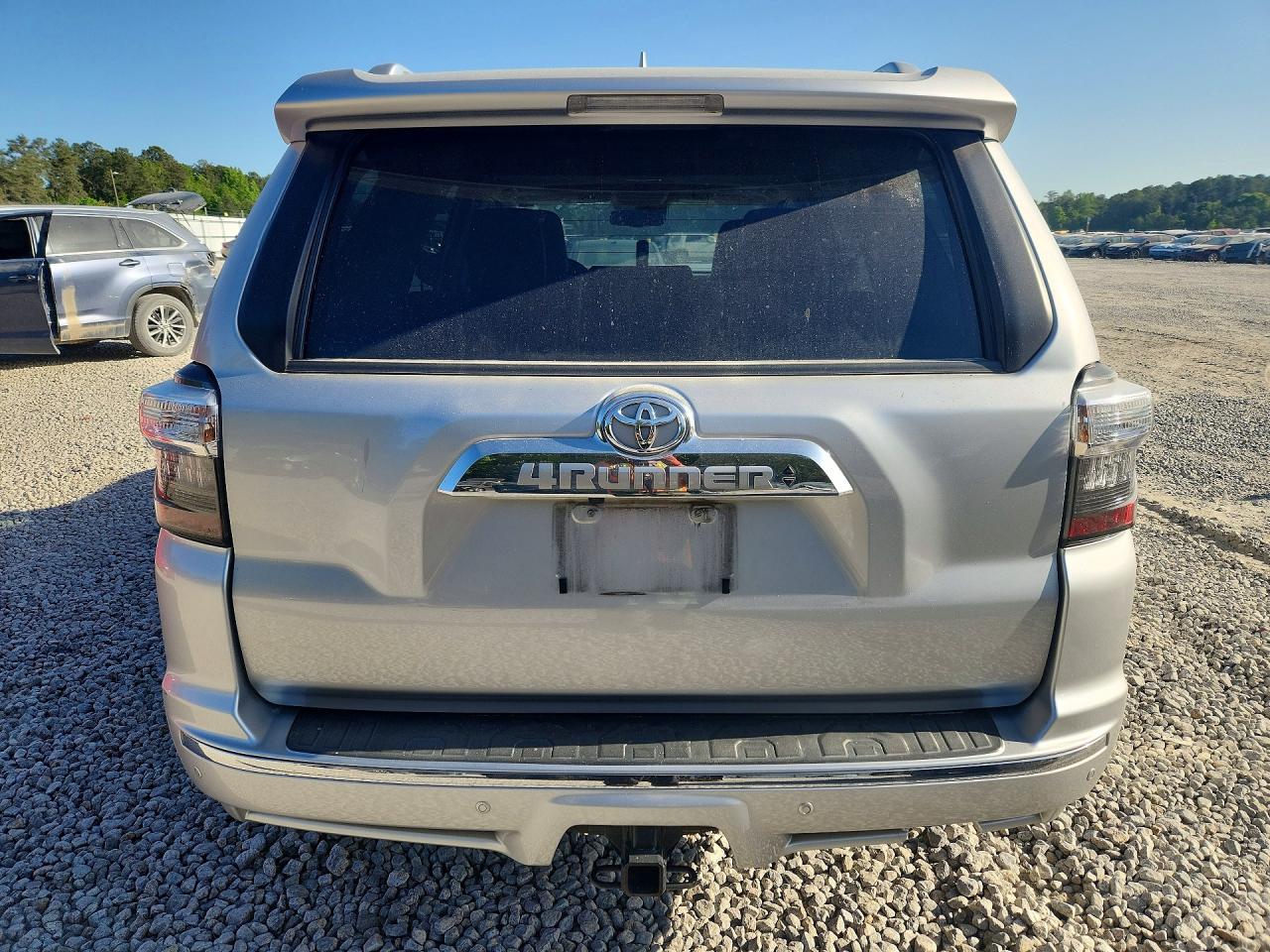 2022 TOYOTA 4RUNNER LIMITED photo 11