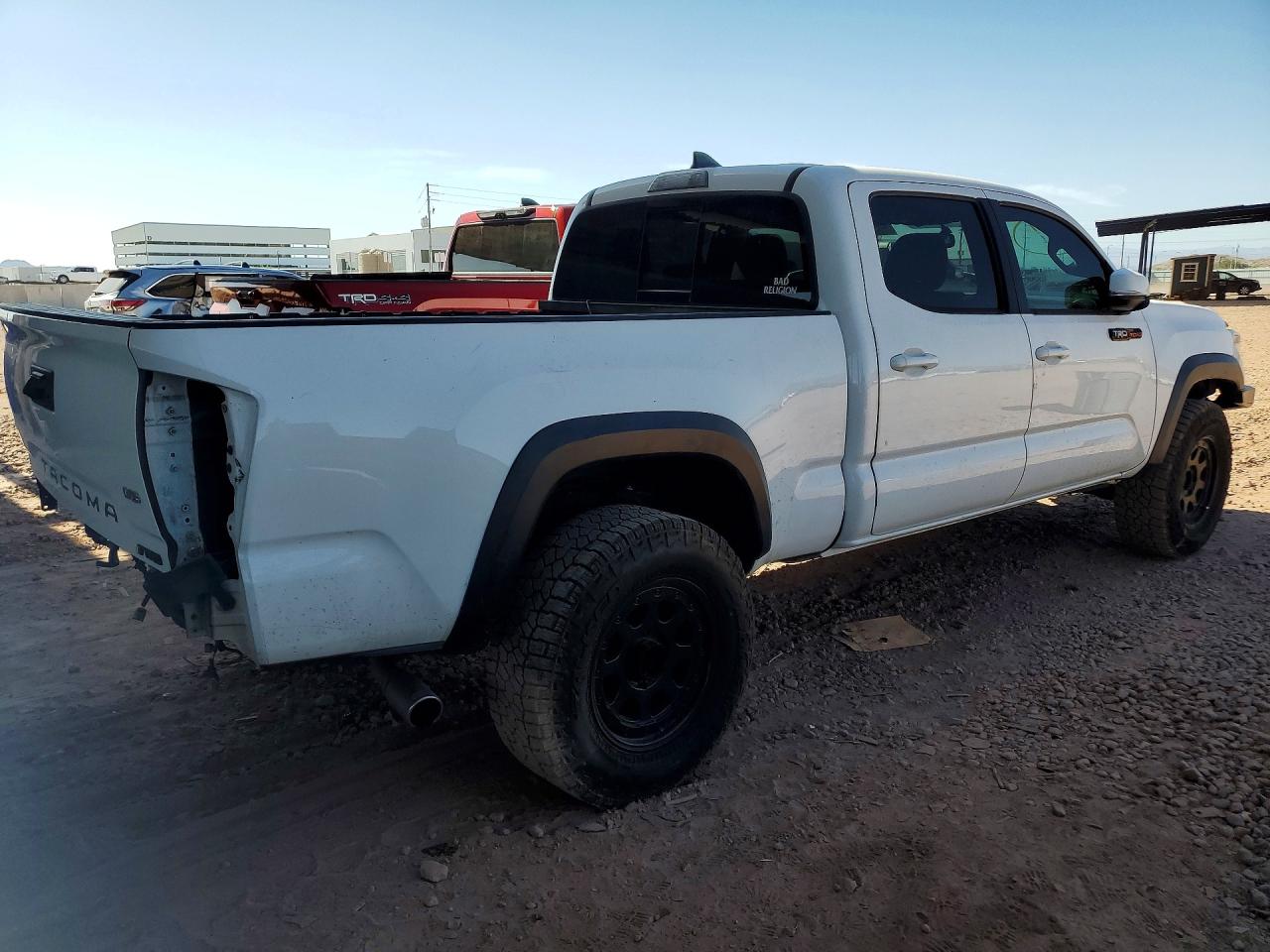 2017 TOYOTA TACOMA TRD OFF-ROAD photo 5