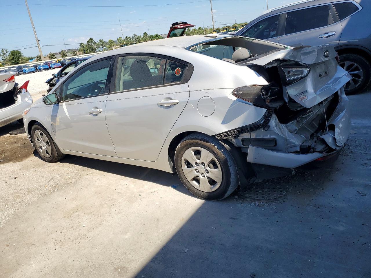 2018 KIA FORTE LX photo 2
