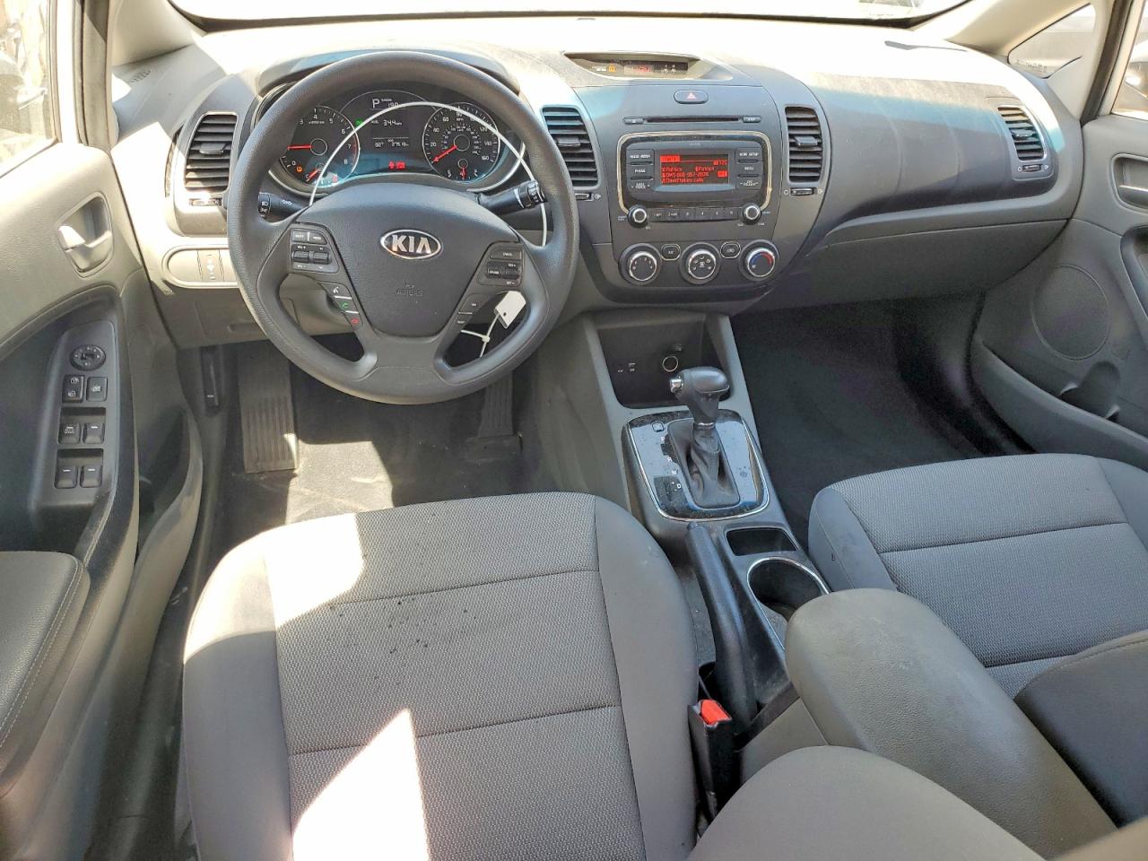 2018 KIA FORTE LX photo 8