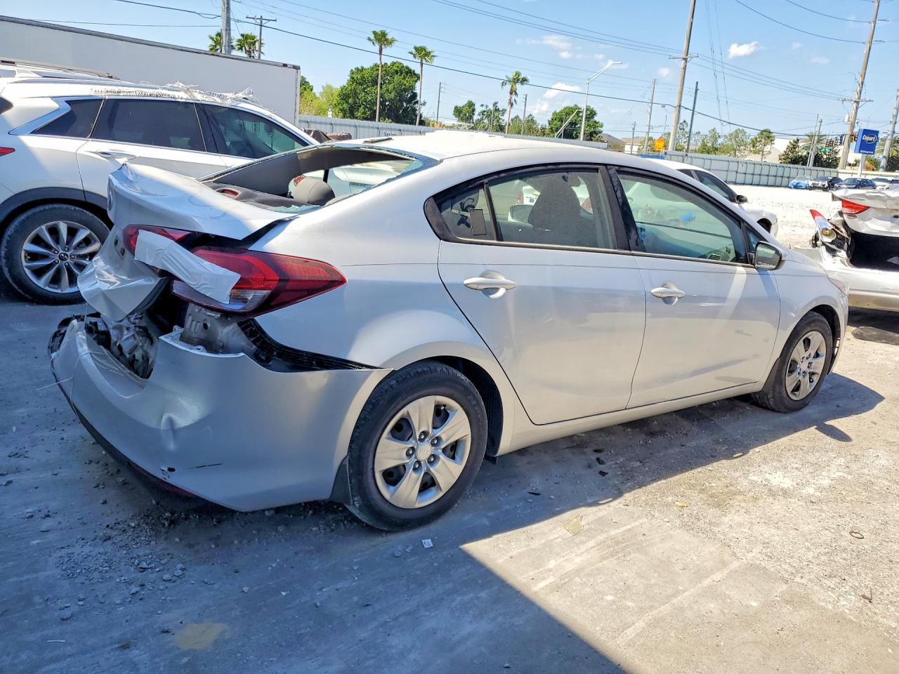 2018 KIA FORTE LX photo 3