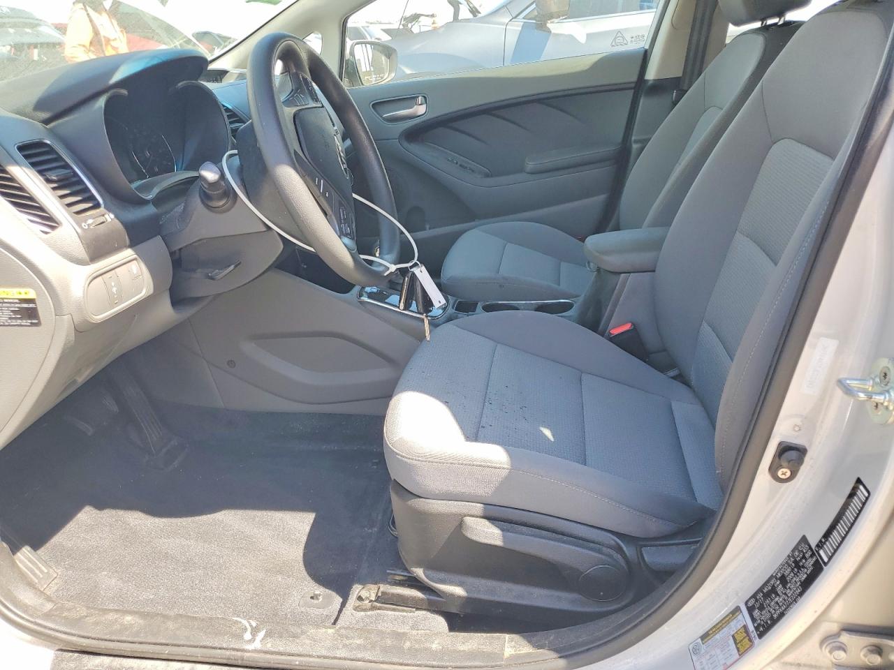 2018 KIA FORTE LX photo 7