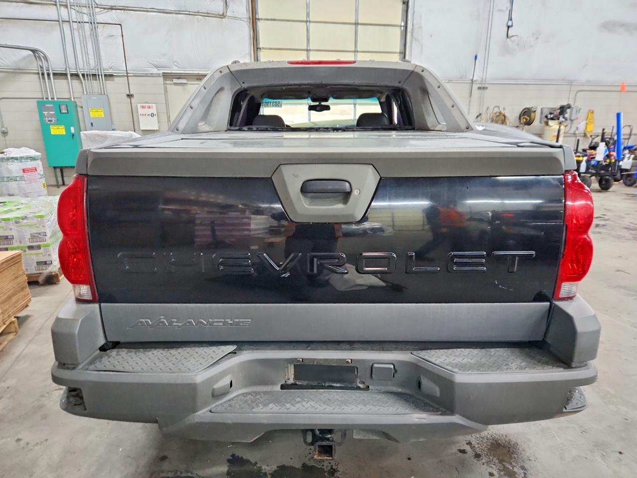 2002 CHEVROLET AVALANCHE K1500 photo 6