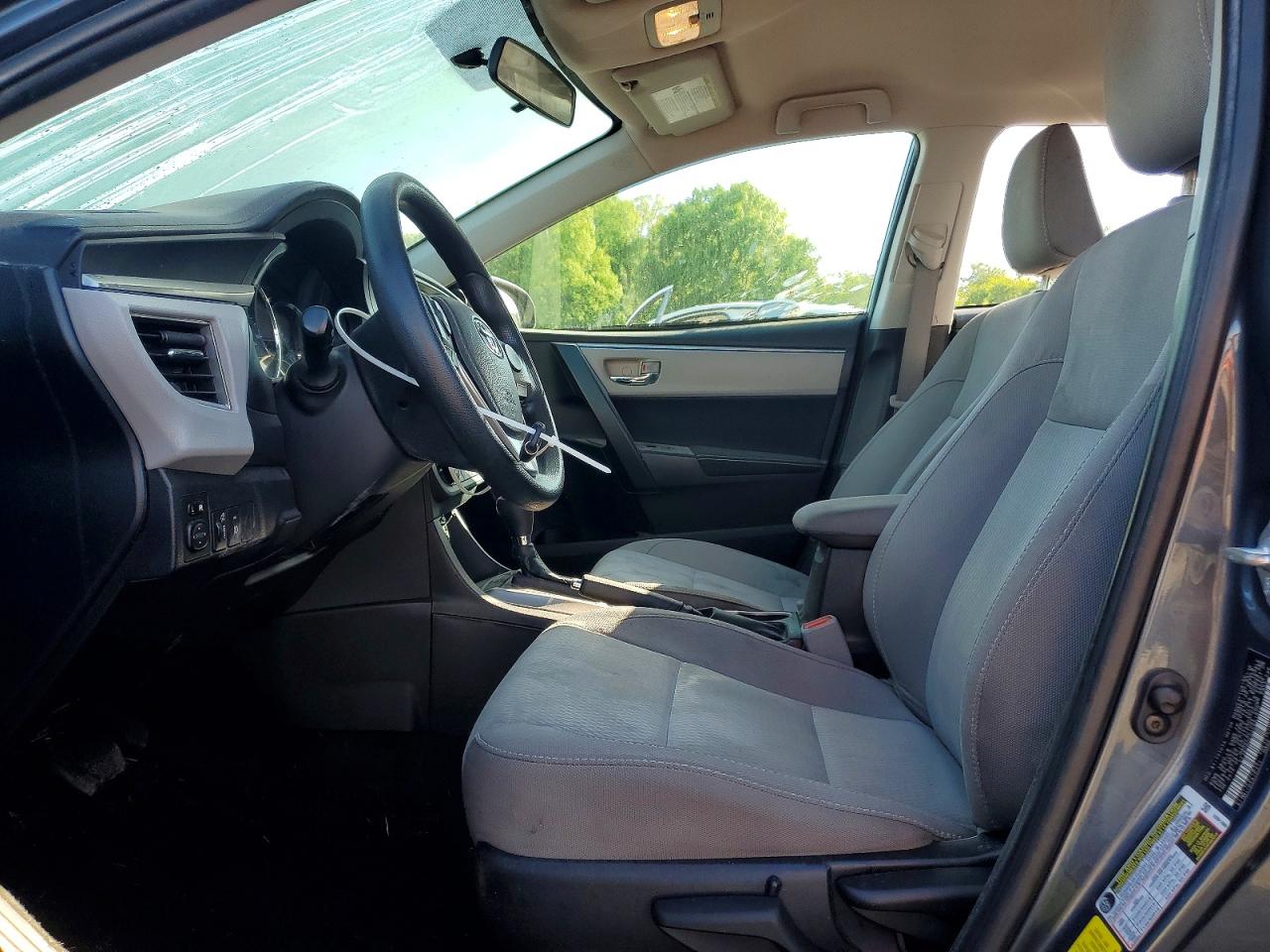 2016 TOYOTA COROLLA LE photo 13