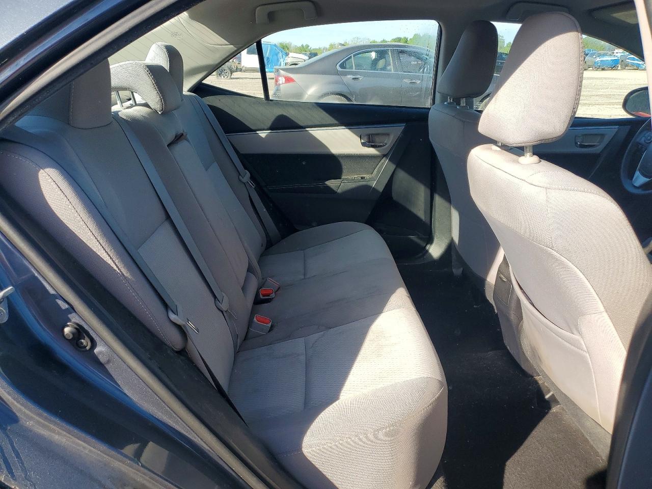 2016 TOYOTA COROLLA LE photo 19