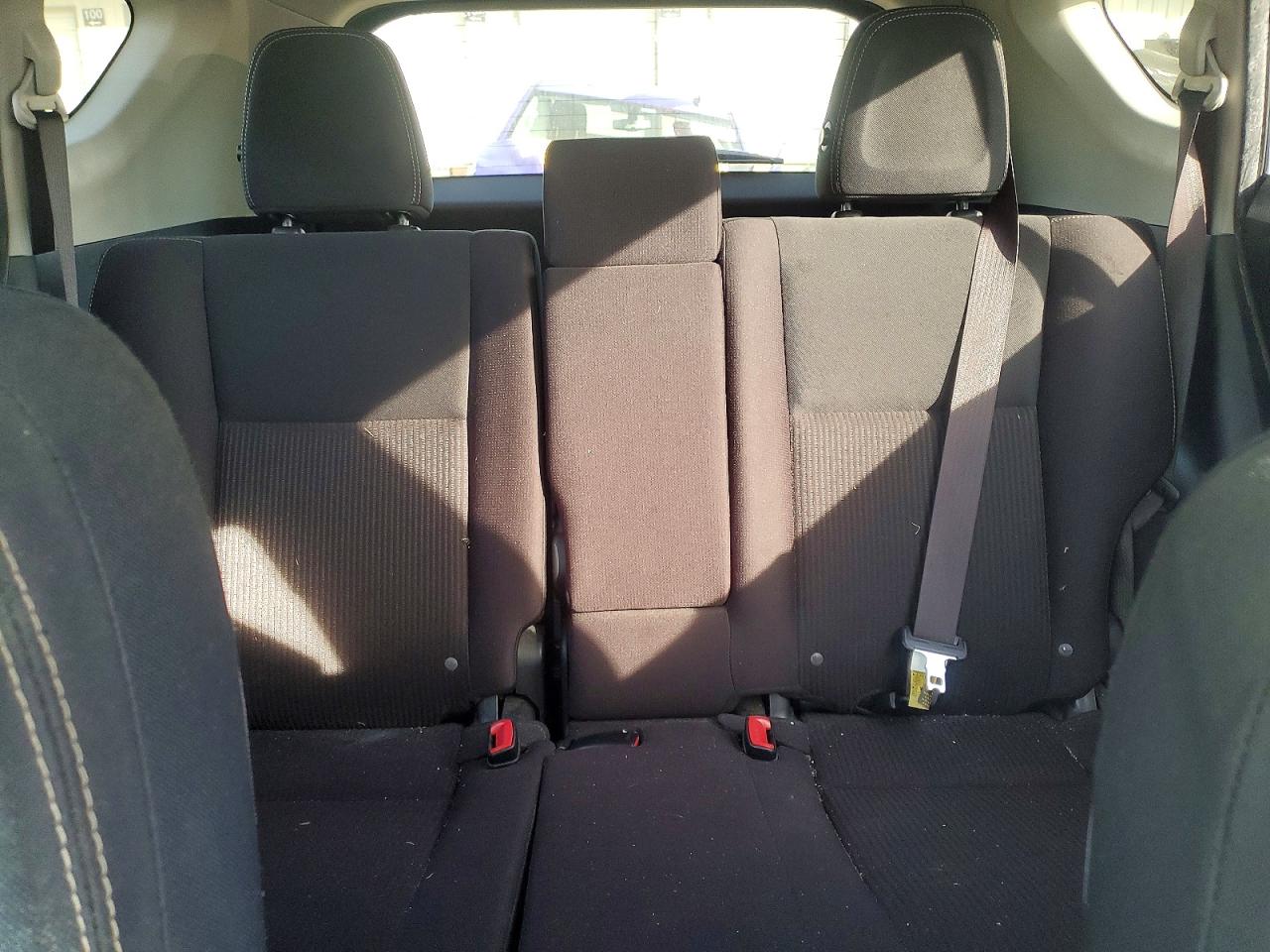2014 TOYOTA RAV4 XLE photo 28