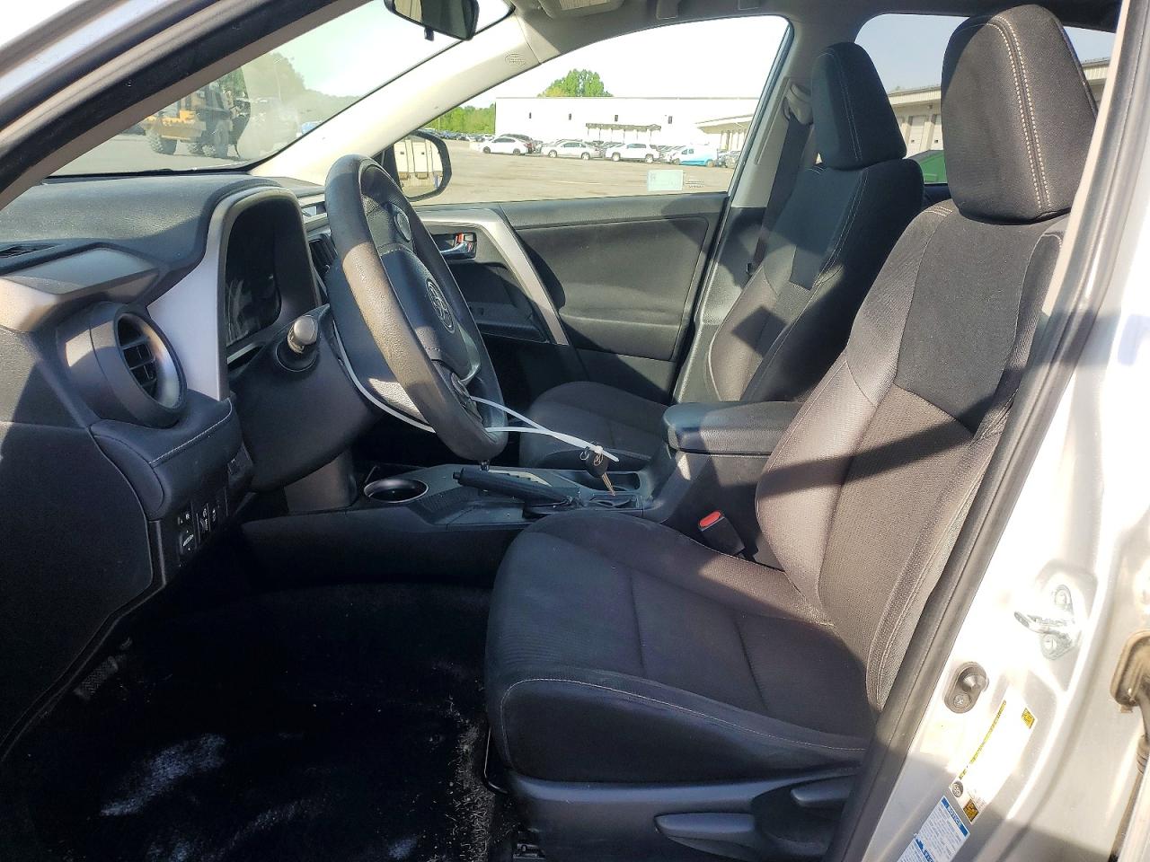 2014 TOYOTA RAV4 XLE photo 19