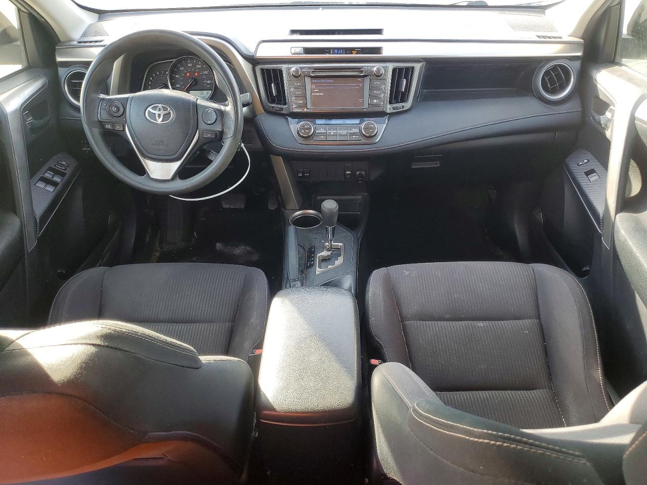 2014 TOYOTA RAV4 XLE photo 22