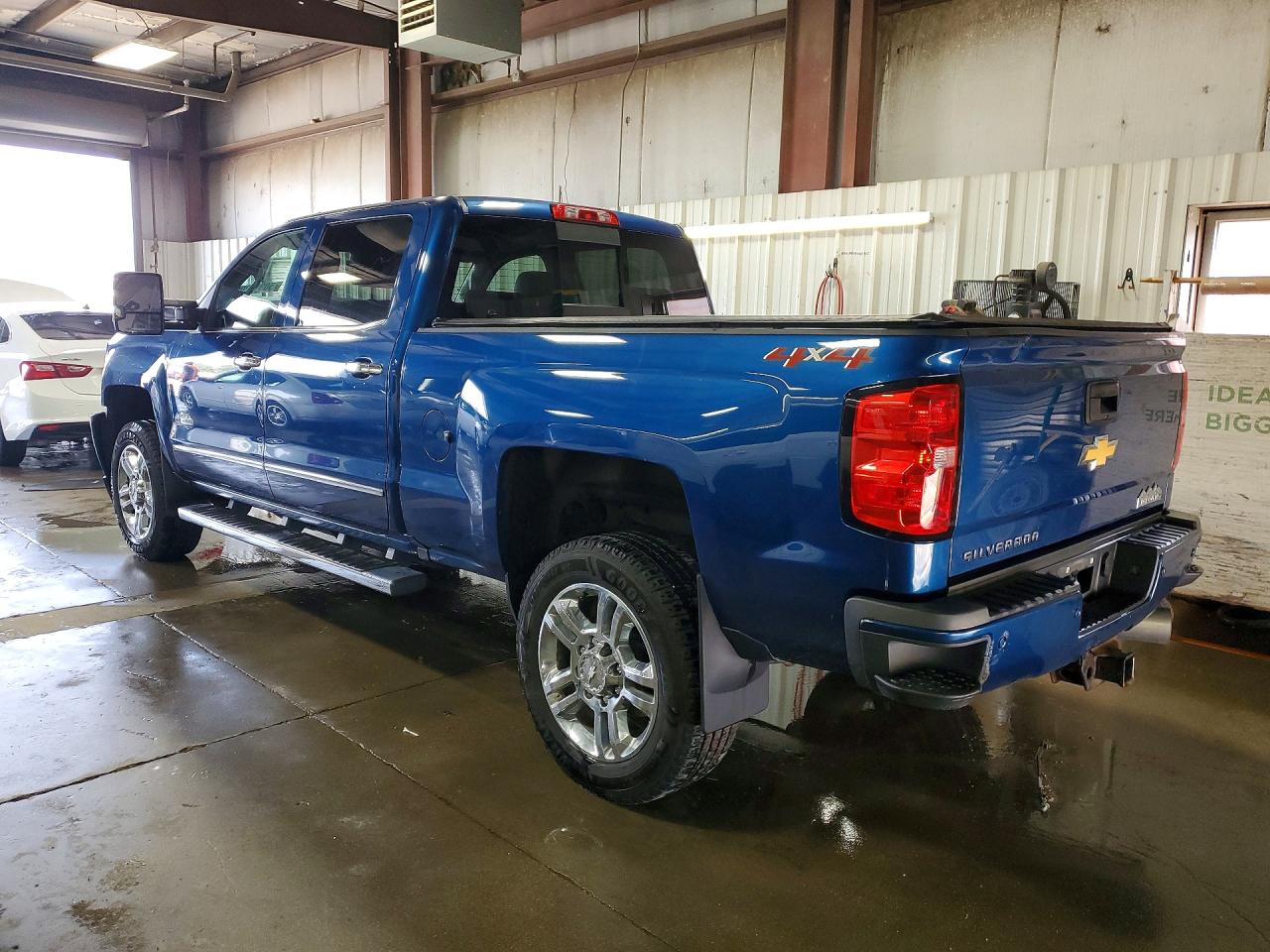 2018 CHEVROLET SILVERADO K2500 HIGH COUNTRY photo 4