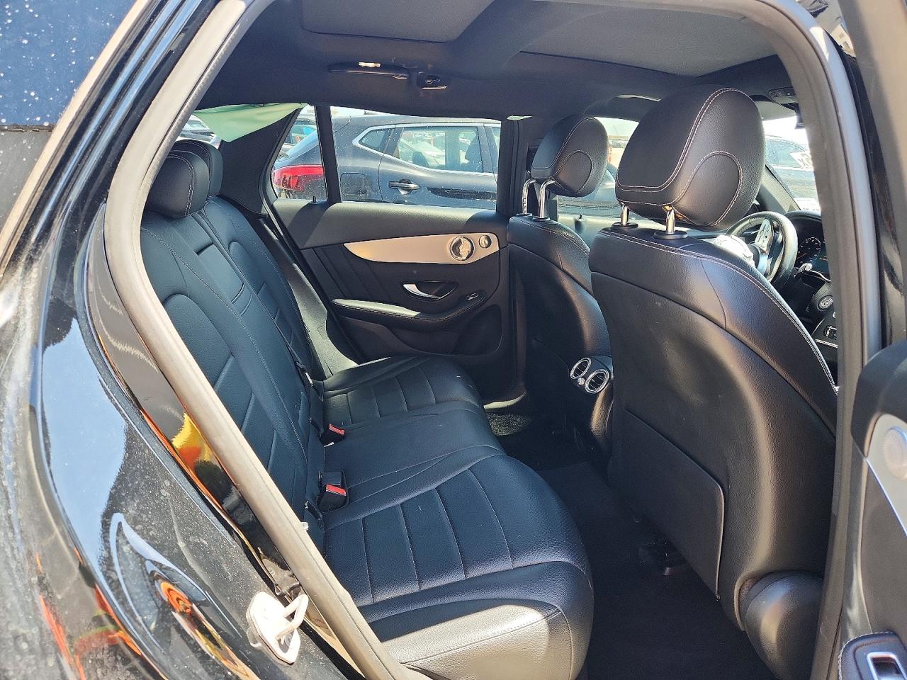 2021 MERCEDES-BENZ GLC 300 photo 31